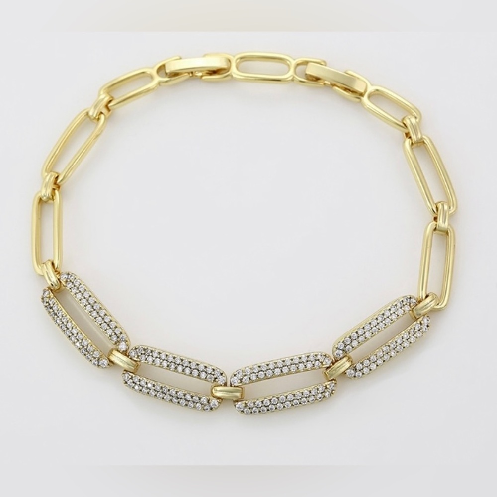 paperclip bracelet, brand new never worn has an extender for different sizing